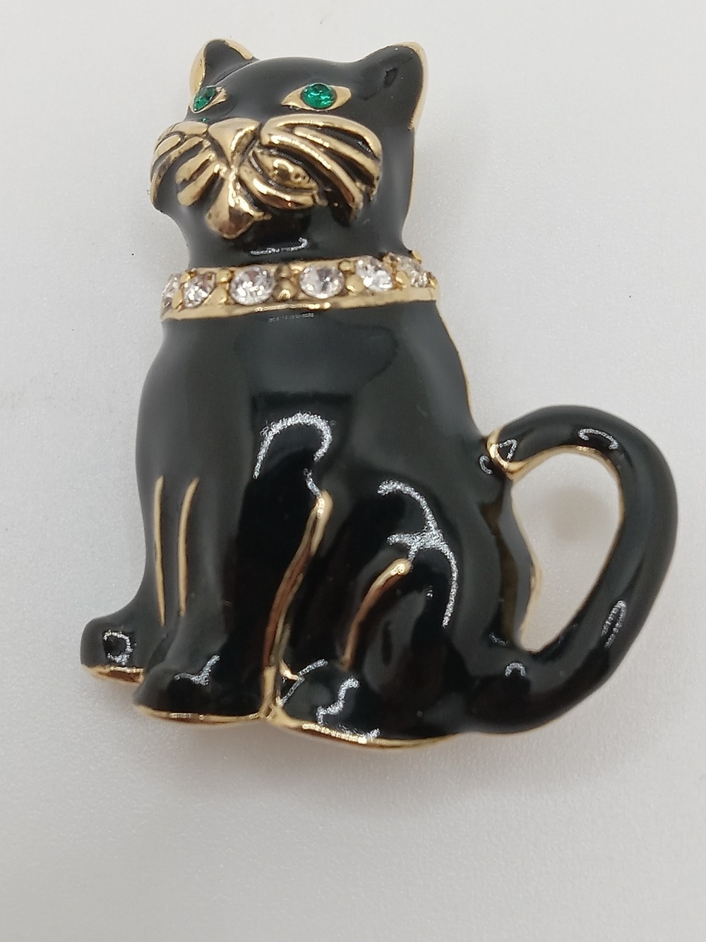 Vintage Monet Black Enamel Cat Brooch Green Rhinestone Eyes Gold Tone Pin